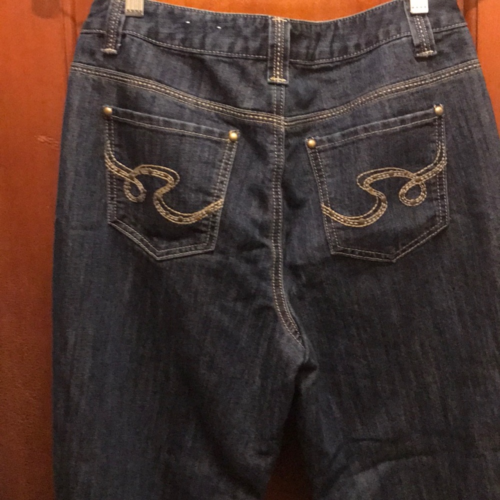 Jeans - Picture 3 of 4